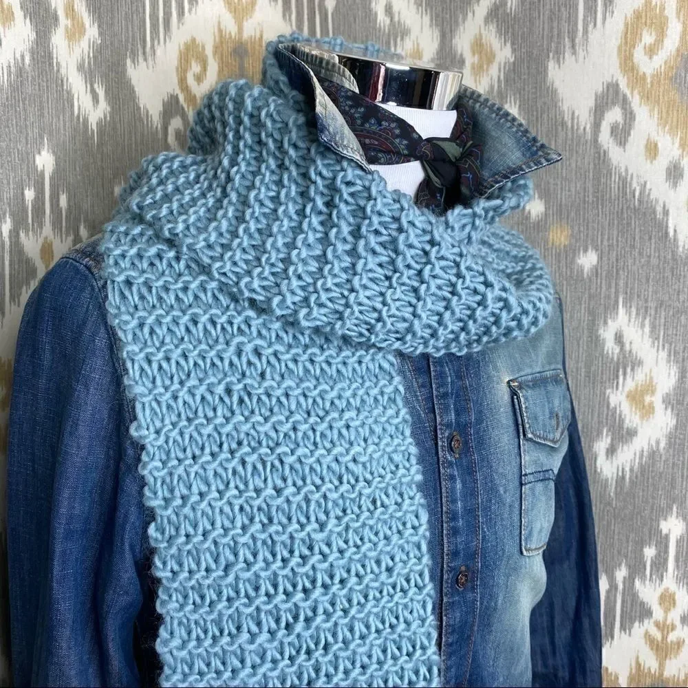 Unisex Hand-knit Aqua Alpaca Oblong Scarf